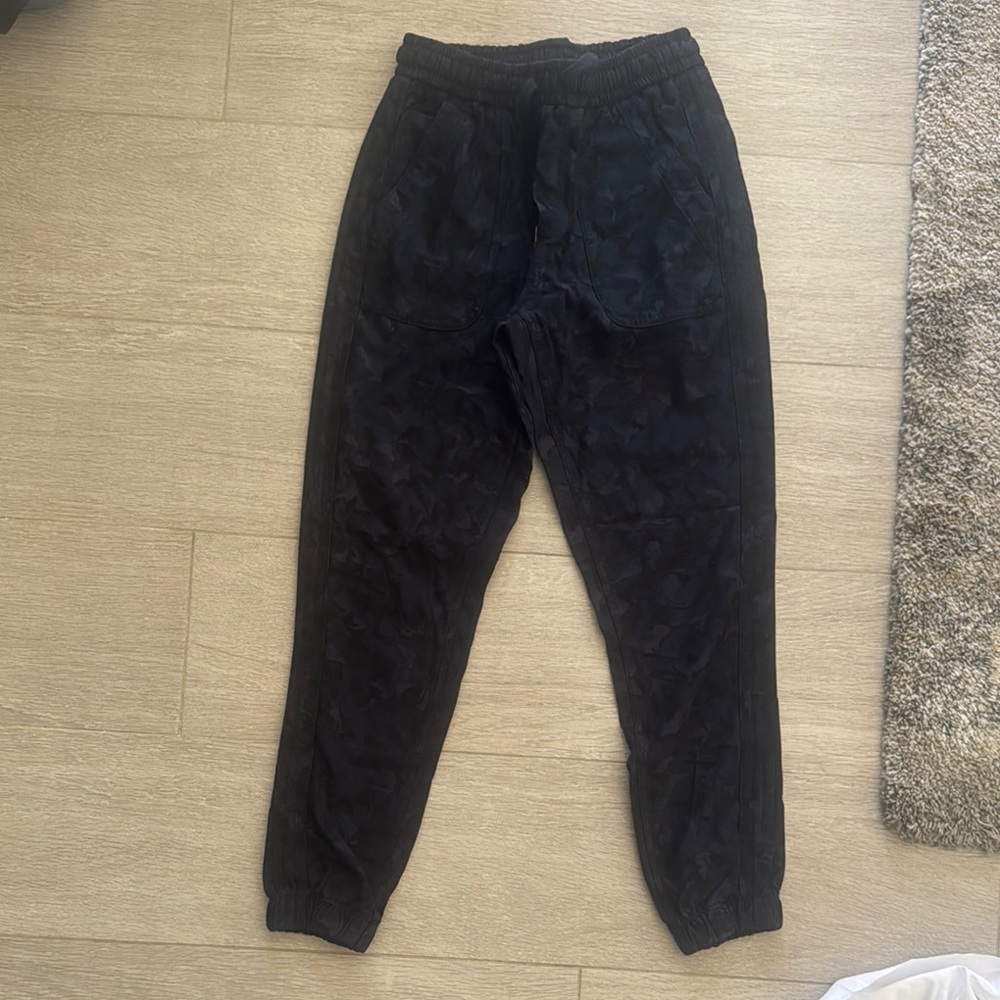 Athleta Black Joggers with Elastic Waist and Cuffed Ankles